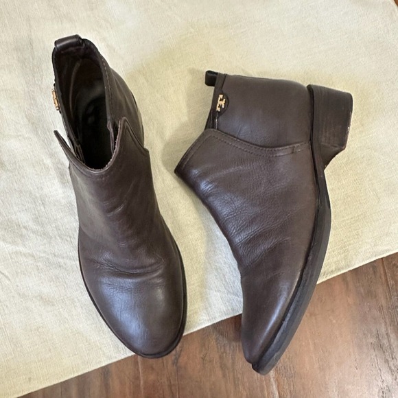 TORY BURCH Lexi Leather Ankle Boots Booties Pull On in Brown - Picture 3 of 11